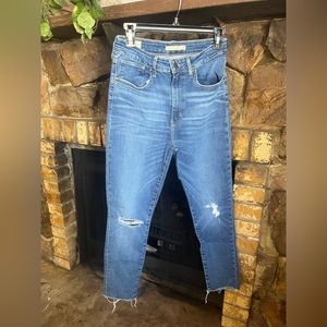 Levi’s 721 high rise skinny jeans raw hem distressed women’s